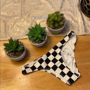 2/$15 TopShop bikini bottoms checkered